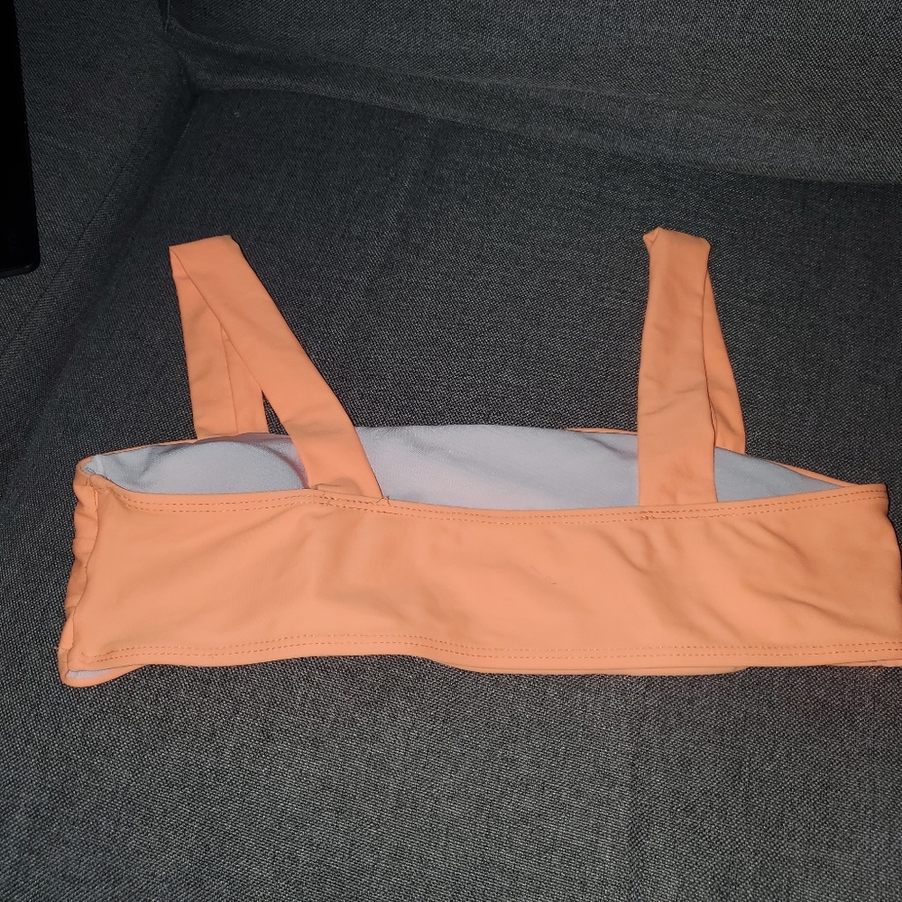 Bikini - Picture 4 of 6